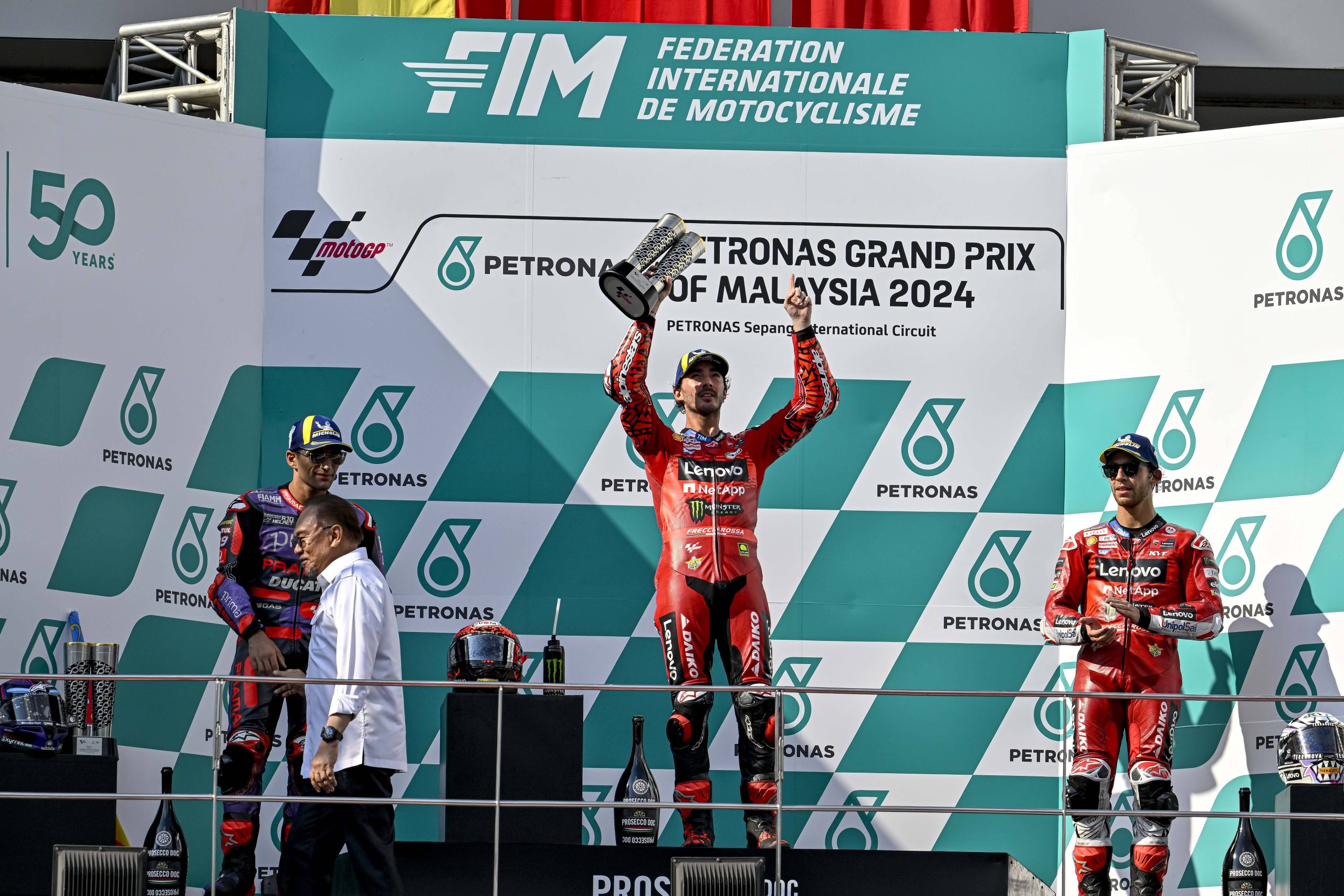 MotoGP, GP Malesia: Bagnaia vince a Sepang, il Mondiale si decide all ...